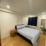 Cozy Room In Modern Apartment - Perfect Location